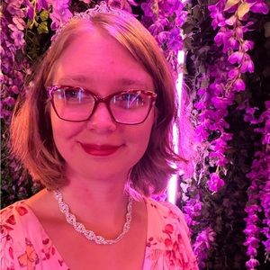 Meet your Posher, Lydia